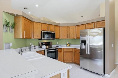 House in Bradenton, Florida 4 bedrooms, 189.61 sq.m. № 2202318 - photo 7