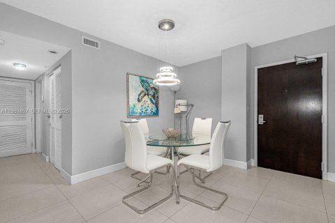 Copropriété à louer à Miami Beach, Floride: 2 chambres, 98.29 m2 № 2051591 - photo 22