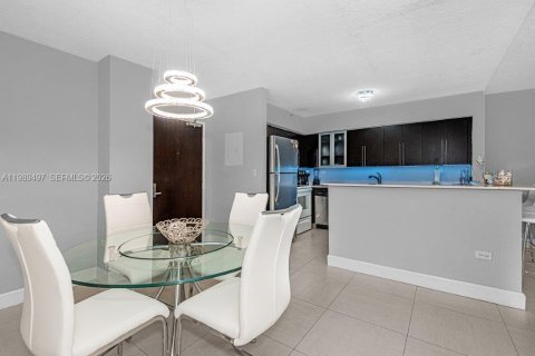 Copropriété à louer à Miami Beach, Floride: 2 chambres, 98.29 m2 № 2051591 - photo 23