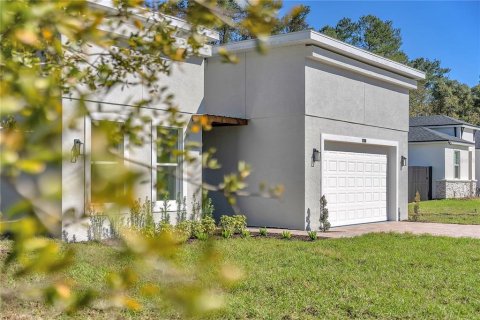 House in Ocala, Florida 3 bedrooms, 179.02 sq.m. № 1547844 - photo 8