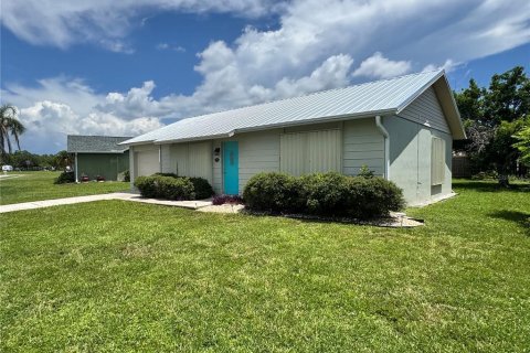 House in Port Charlotte, Florida 2 bedrooms, 85.28 sq.m. № 1869176 - photo 28