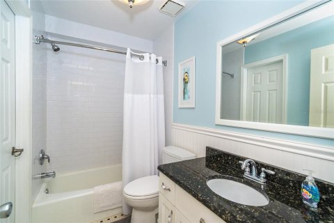 Duplex in Placida, Florida 2 bedrooms, 91.97 sq.m. № 1528162 - photo 26