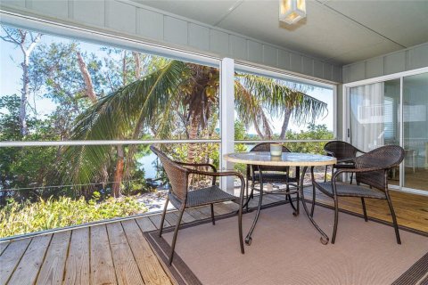 Duplex in Placida, Florida 2 bedrooms, 91.97 sq.m. № 1528162 - photo 18