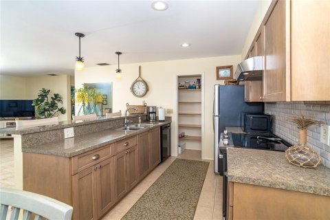 Duplex in Placida, Florida 2 bedrooms, 91.97 sq.m. № 1528162 - photo 11