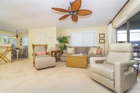 Duplex in Placida, Florida 2 bedrooms, 91.97 sq.m. № 1528162 - photo 17