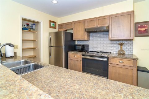 Duplex in Placida, Florida 2 bedrooms, 91.97 sq.m. № 1528162 - photo 10