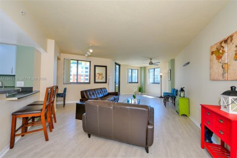 Copropriété à vendre à Fort Lauderdale, Floride: 2 chambres, 125.42 m2 № 1998109 - photo 6