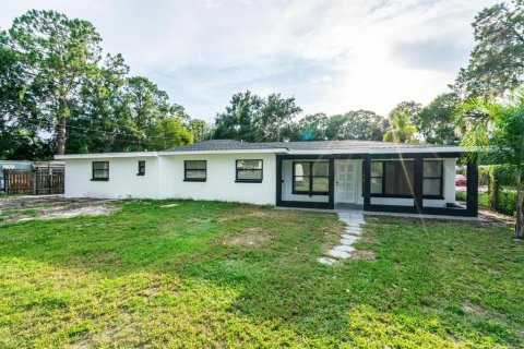 House in Lutz, Florida 5 bedrooms, 135.45 sq.m. № 1876236 - photo 2