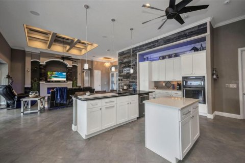 House in Port Charlotte, Florida 3 bedrooms, 214.7 sq.m. № 1812722 - photo 13