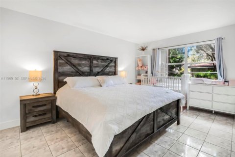 Купить кондоминиум в Майами, Флорида 1 спальня, 72.19м2, № 2030390 - фото 5