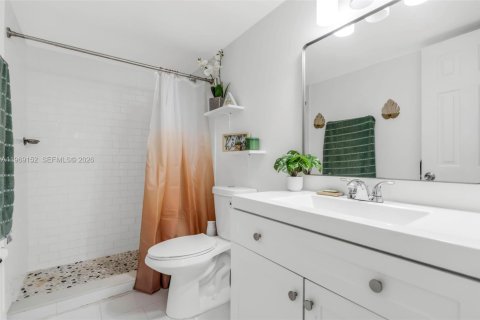 Купить кондоминиум в Майами, Флорида 1 спальня, 72.19м2, № 2030390 - фото 7