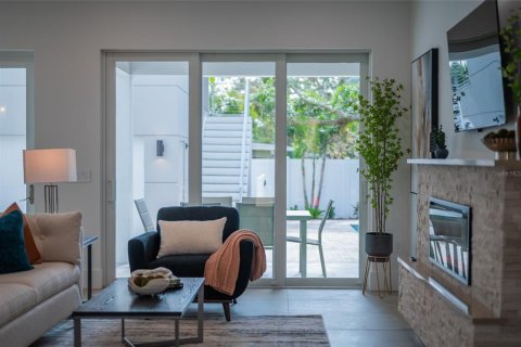 Casa en venta en Sarasota, Florida, 6 dormitorios, 254.83 m2 № 1246812 - foto 22