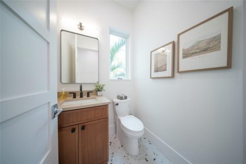 Casa en venta en Sarasota, Florida, 6 dormitorios, 254.83 m2 № 1246812 - foto 8