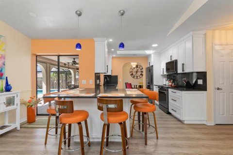 Casa en venta en Port Charlotte, Florida, 3 dormitorios, 200.85 m2 № 2418863 - foto 11