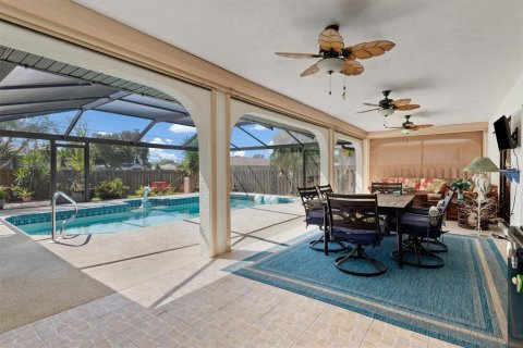Casa en venta en Port Charlotte, Florida, 3 dormitorios, 200.85 m2 № 2418863 - foto 13