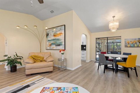 Casa en venta en Port Charlotte, Florida, 3 dormitorios, 200.85 m2 № 2418863 - foto 5