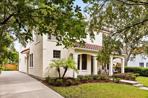 Commercial property in Orlando, Florida 6 bedrooms, 308.81 sq.m. № 1898501 - photo 2