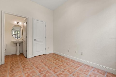 Commercial property in Orlando, Florida 6 bedrooms, 308.81 sq.m. № 1898501 - photo 26