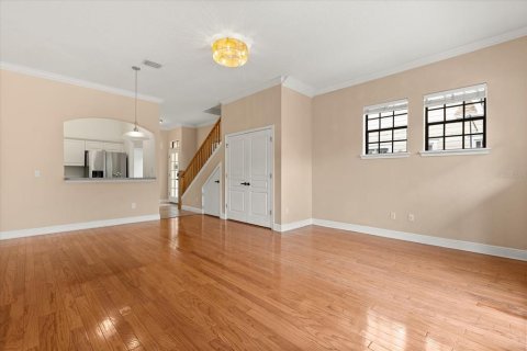 Commercial property in Orlando, Florida 6 bedrooms, 308.81 sq.m. № 1898501 - photo 24