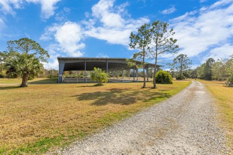 Casa en venta en Geneva, Florida, 1 dormitorio, 285.3 m2 № 1559978 - foto 4