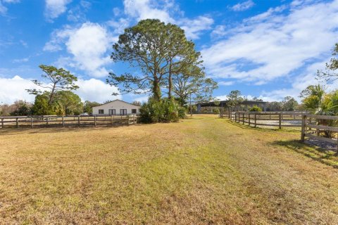 Casa en venta en Geneva, Florida, 1 dormitorio, 285.3 m2 № 1559978 - foto 3