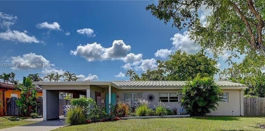 House in Pompano Beach, Florida 3 bedrooms, 120.03 sq.m. № 1861198