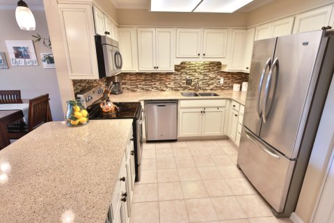 Condo in Destin, Florida, 2 bedrooms  № 560919 - photo 1