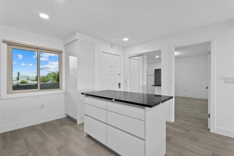 Copropriété à vendre à Bradenton, Floride: 3 chambres, 184.69 m2 № 2310017 - photo 7