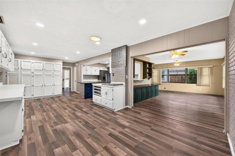 Villa ou maison à vendre à Orlando, Floride: 4 chambres, 219.9 m2 № 2407005 - photo 16