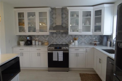 Casa en alquiler en Punta Gorda, Florida, 3 dormitorios, 175.4 m2 № 2233949 - foto 5