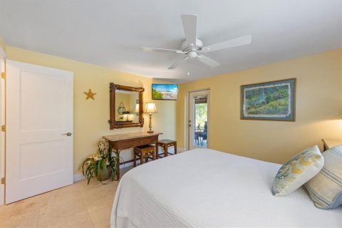 Casa en venta en Holmes Beach, Florida, 2 dormitorios, 176.14 m2 № 1798400 - foto 15