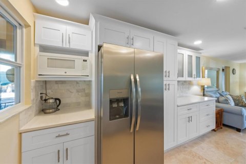 Casa en venta en Holmes Beach, Florida, 2 dormitorios, 176.14 m2 № 1798400 - foto 21