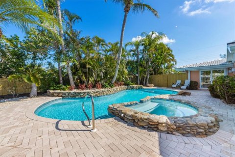 Casa en venta en Holmes Beach, Florida, 2 dormitorios, 176.14 m2 № 1798400 - foto 6