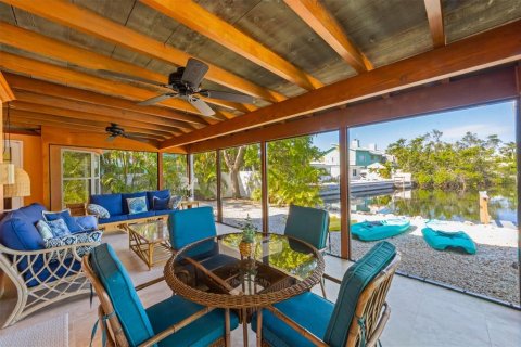 Casa en venta en Holmes Beach, Florida, 2 dormitorios, 176.14 m2 № 1798400 - foto 13