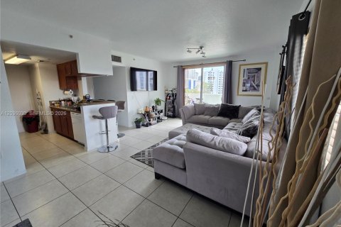 Condo in Miami, Florida, 2 bedrooms  № 2387946 - photo 24