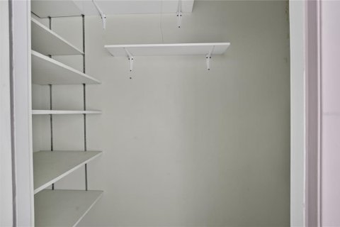 Купить кондоминиум в Уинтер-Хейвен, Флорида 6 комнат, 100.15м2, № 2208175 - фото 19