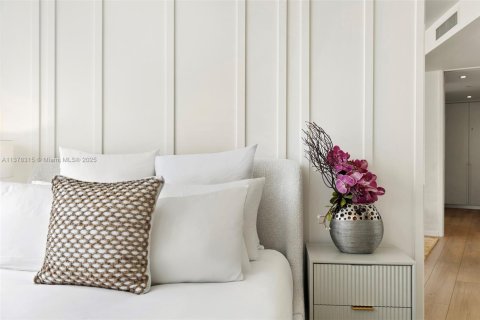 Condo in Miami Beach, Florida, 2 bedrooms  № 1981517 - photo 26