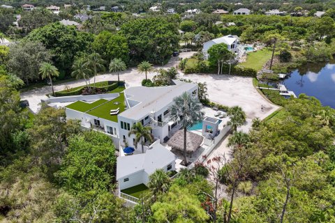 House in Jupiter, Florida 5 bedrooms, 437.29 sq.m. № 2087904 - photo 25