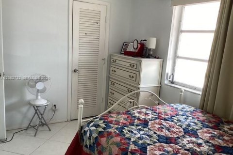 Villa ou maison à vendre à Tamarac, Floride: 2 chambres, 106.84 m2 № 2348598 - photo 15