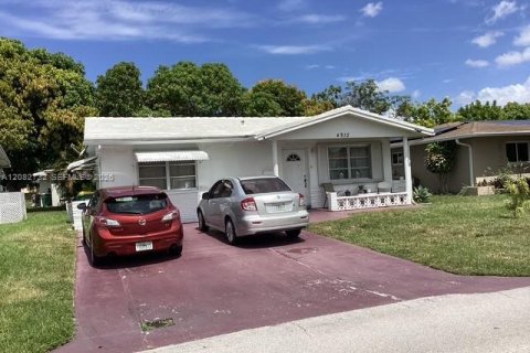 Villa ou maison à vendre à Tamarac, Floride: 2 chambres, 106.84 m2 № 2348598 - photo 4