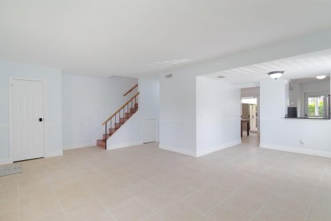 Touwnhouse à louer à Wellington, Floride: 3 chambres, 138.98 m2 № 2360014 - photo 14