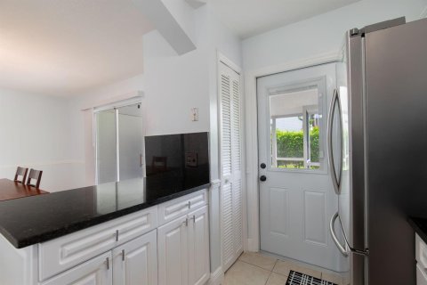 Touwnhouse à louer à Wellington, Floride: 3 chambres, 138.98 m2 № 2360014 - photo 8