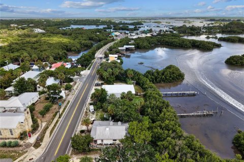Commercial property in Cedar Key, Florida 6 bedrooms, 189.15 sq.m. № 2323286 - photo 10