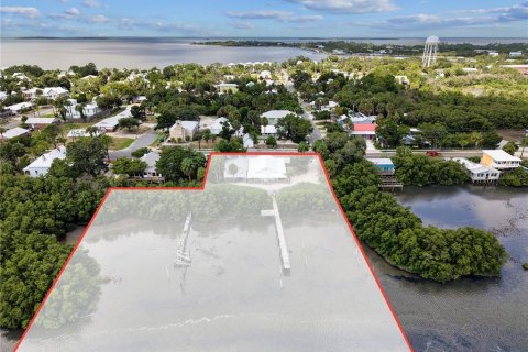 Commercial property in Cedar Key, Florida 6 bedrooms, 189.15 sq.m. № 2323286 - photo 17