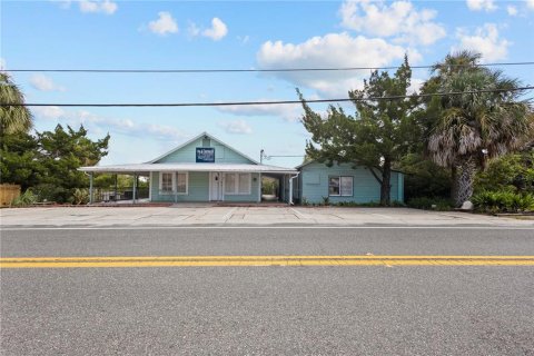 Commercial property in Cedar Key, Florida 6 bedrooms, 189.15 sq.m. № 2323286 - photo 20