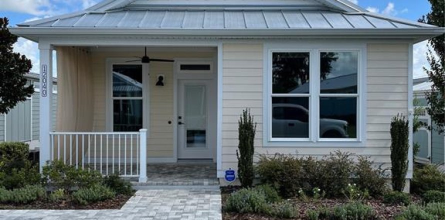 House in Oxford, Florida 2 bedrooms, 100.8 sq.m. № 1912227