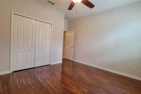 House in Valrico, Florida 4 bedrooms, 224.73 sq.m. № 2215952 - photo 16