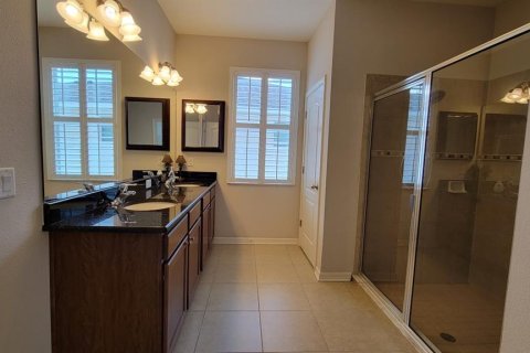 House in Valrico, Florida 4 bedrooms, 224.73 sq.m. № 2215952 - photo 22