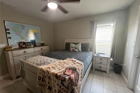 House in LaBelle, Florida 3 bedrooms, 169.55 sq.m. № 1657424 - photo 8