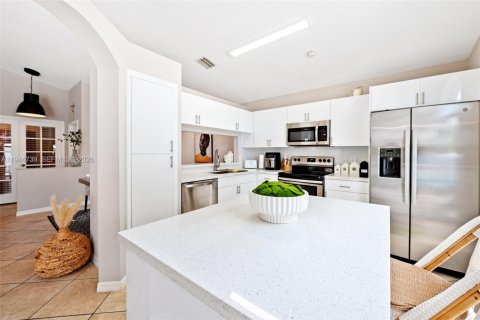 Villa ou maison à vendre à Weston, Floride: 4 chambres, 146.04 m2 № 2001366 - photo 14